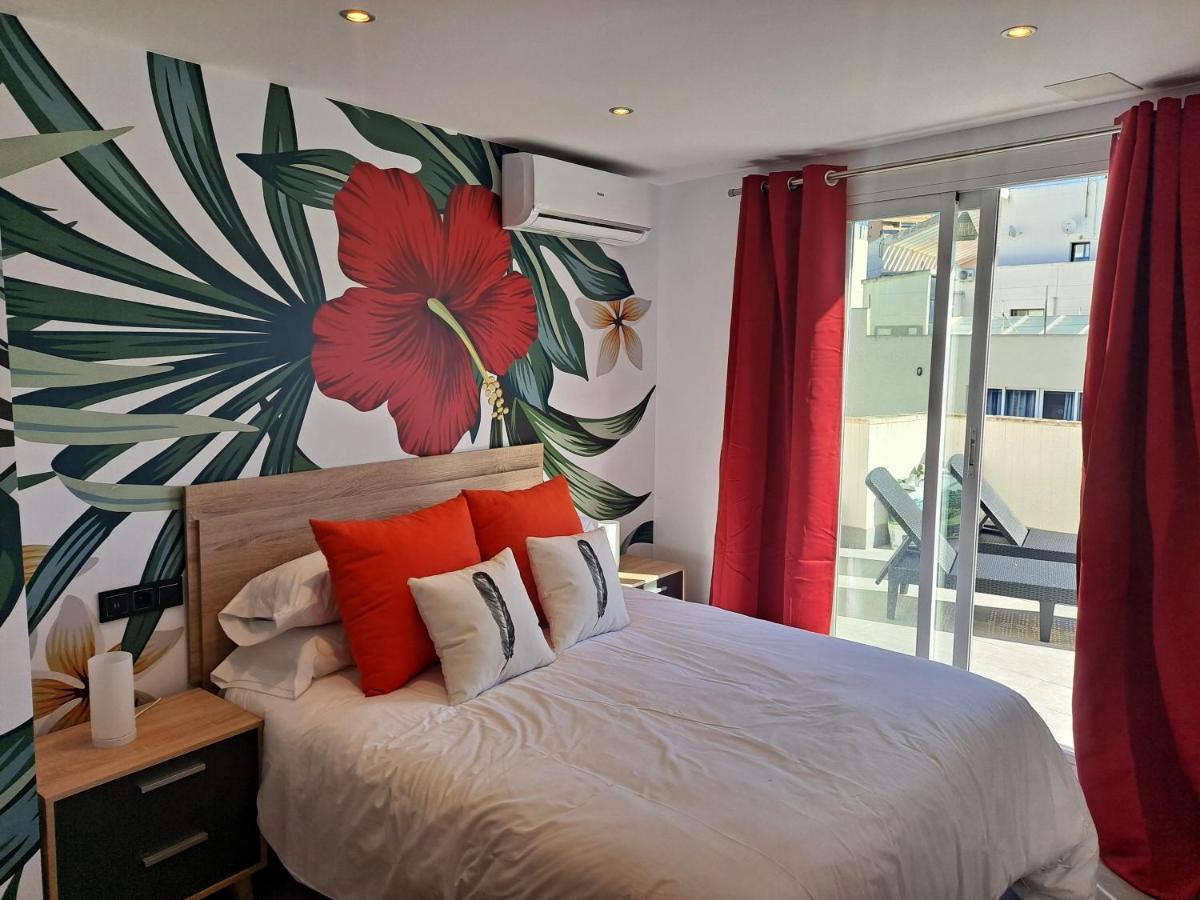 Levante Suites Benidorm Luaran gambar
